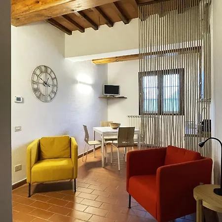 Apartment In Storica Con Parco E Piscina