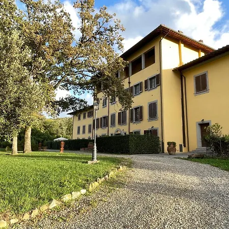 Apartment In Storica Con Parco E Piscina